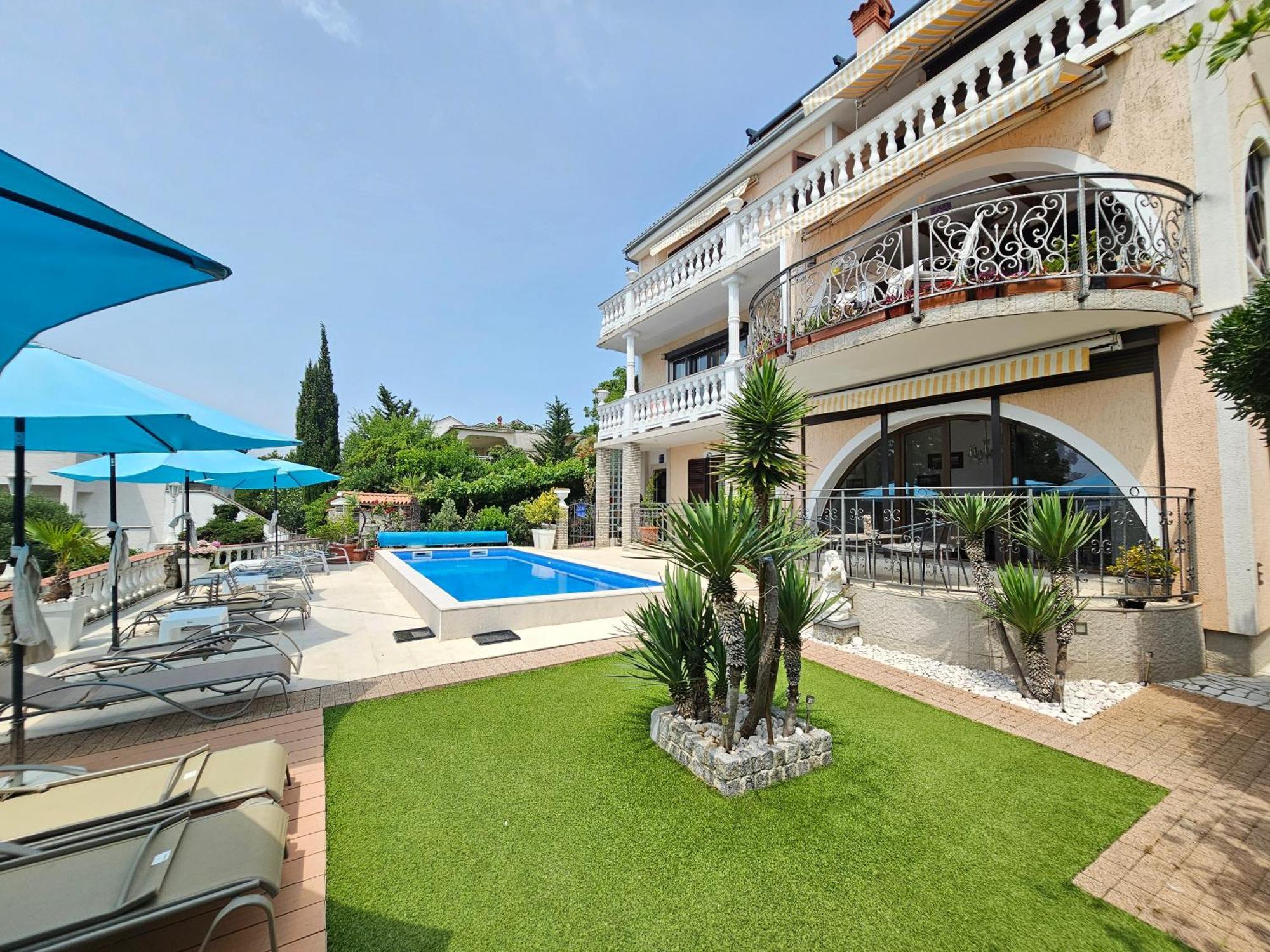 Apartments Villa Vera Novi Vinodolski Exterior photo